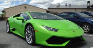 Lee más sobre el artículo ¿Cúanto cuesta un Lamborghini? Y no nos referimos solamente a la compra